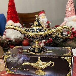 Aladdin's Magic Lamp Decor
